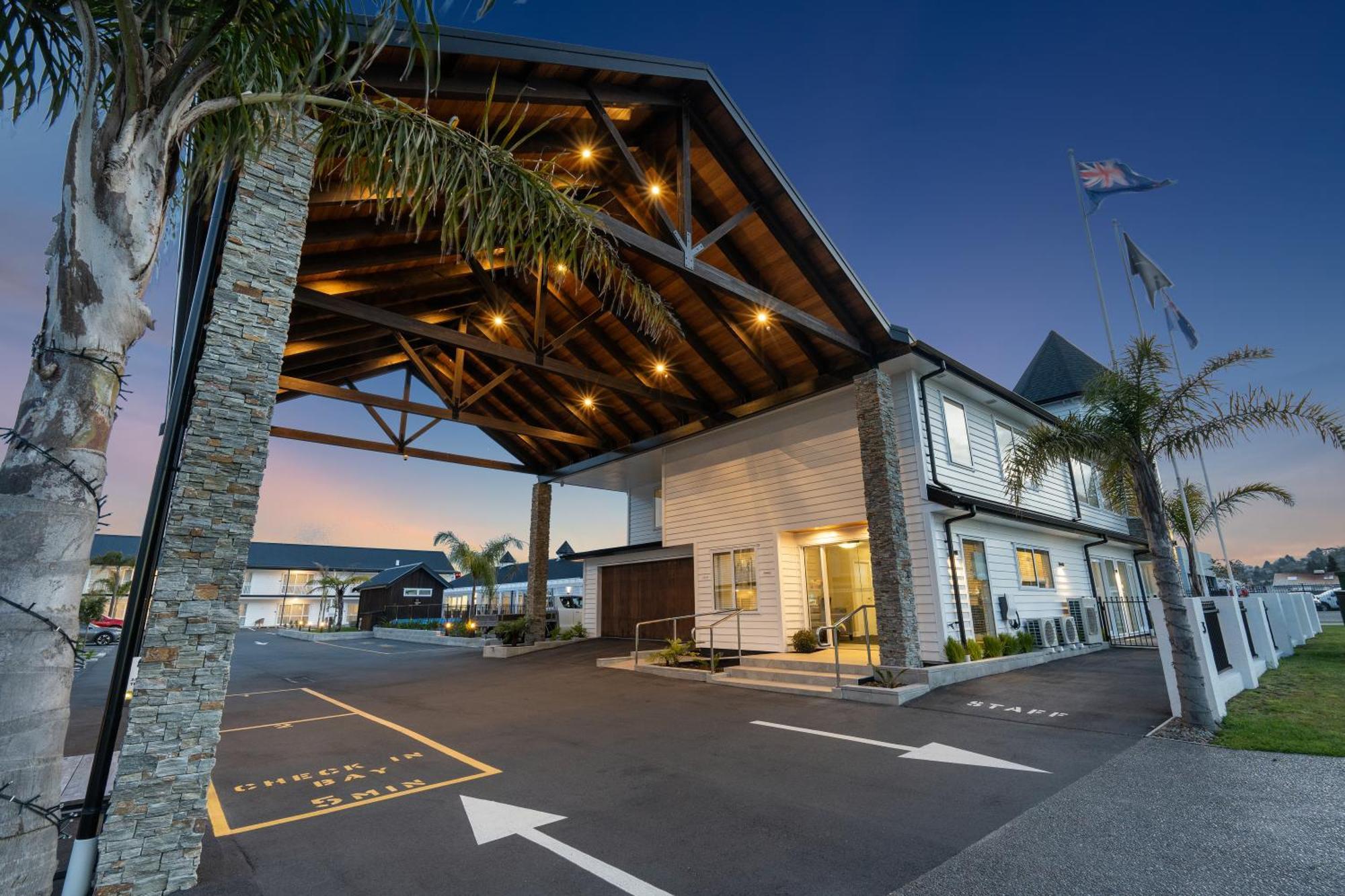 Newina Rotorua Hotel Ngoại thất bức ảnh